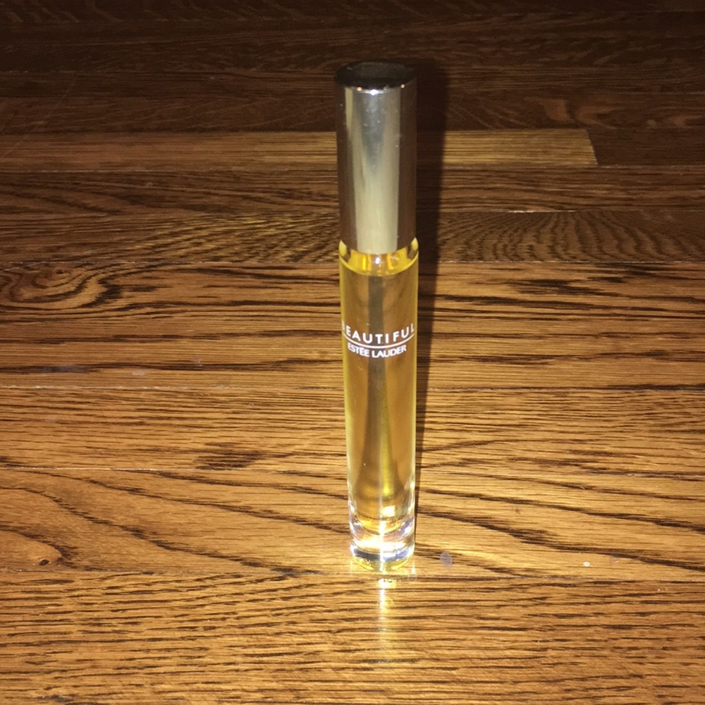 Estée Lauder beautiful perfume
